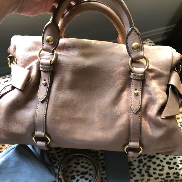 Preloved MiuMiu Vitello Lux large Bow - Picture 4 of 7